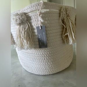 Jilly Box exclusive basket